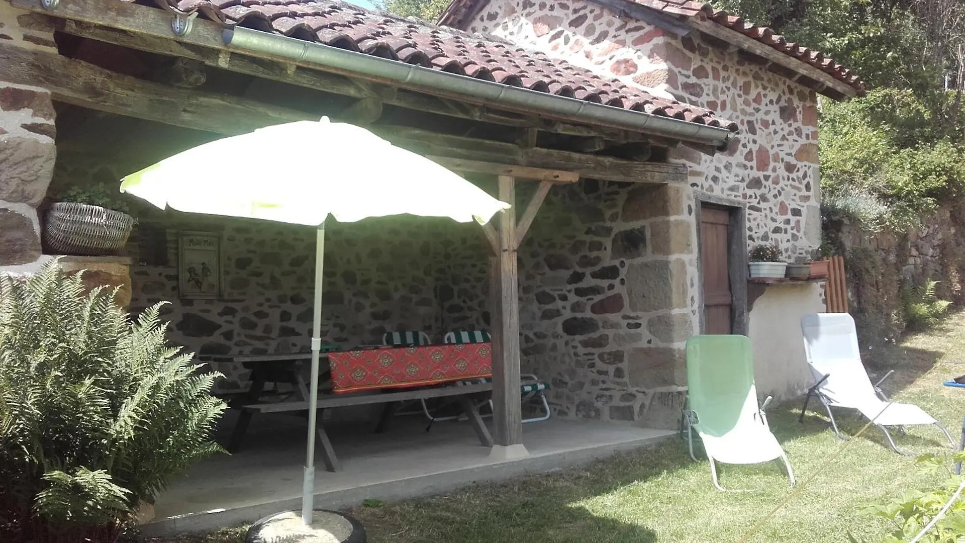 Maison De Caractere Renovee Sainte-Colombe  Frankrijk